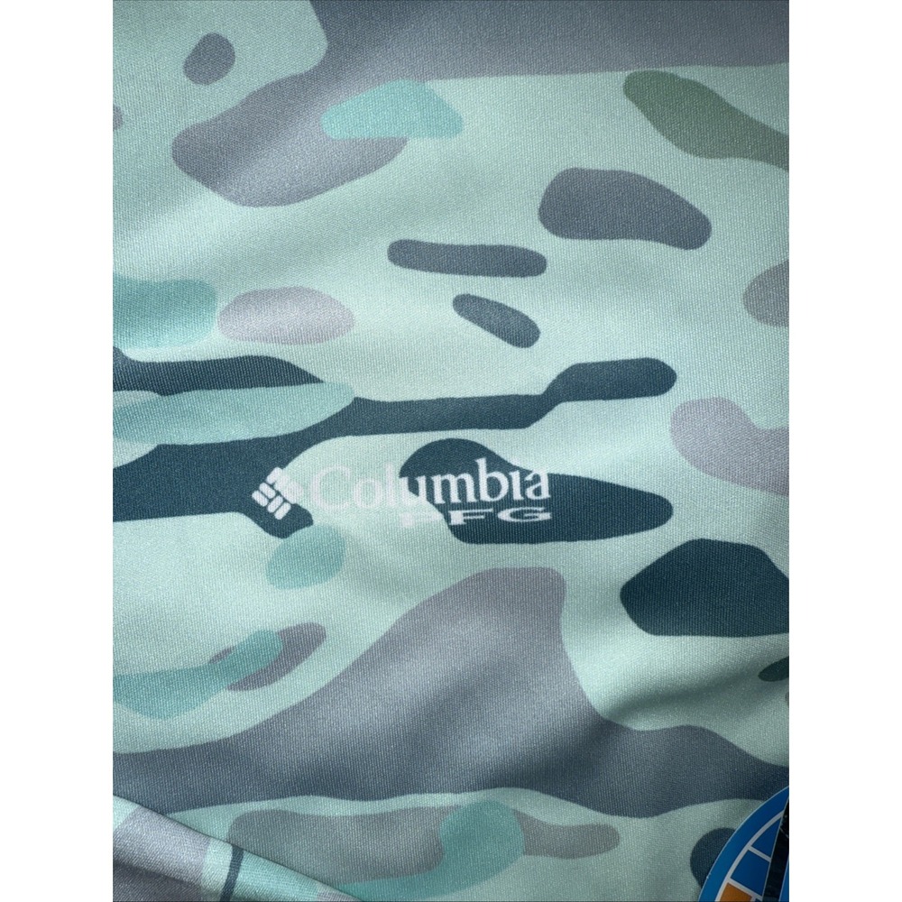 Columbia Women's Long Sleeve Camo Tee in Light Green and Gray - Picture 5 of 8
